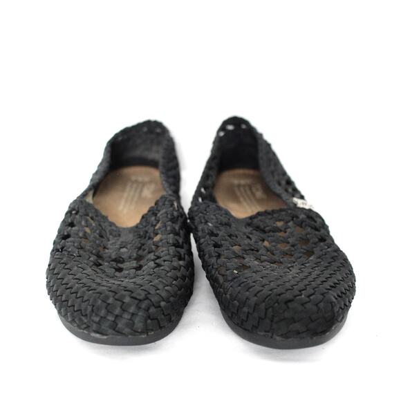 TOMS Women's Classic Black Satin Woven Slip Ons Size 8.5 Preloved - Picture 2 of 6